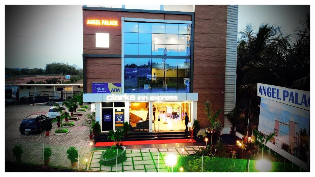 Clarks Inn Express ,Sirkazhi Εξωτερικό φωτογραφία